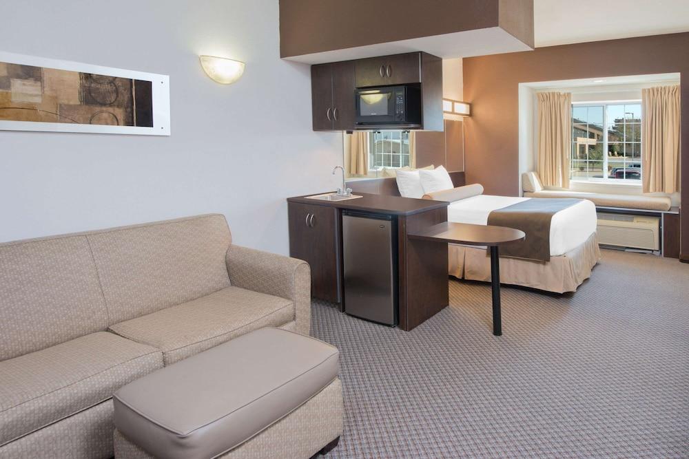 Microtel Inn & Suites By Wyndham Quincy Downtown - River Area Exterior foto